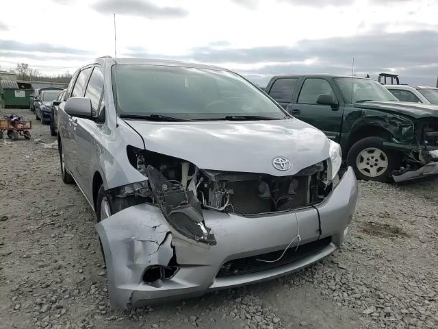 2011 Toyota Sienna Le VIN: 5TDKK3DC4BS172055 Lot: 69471705