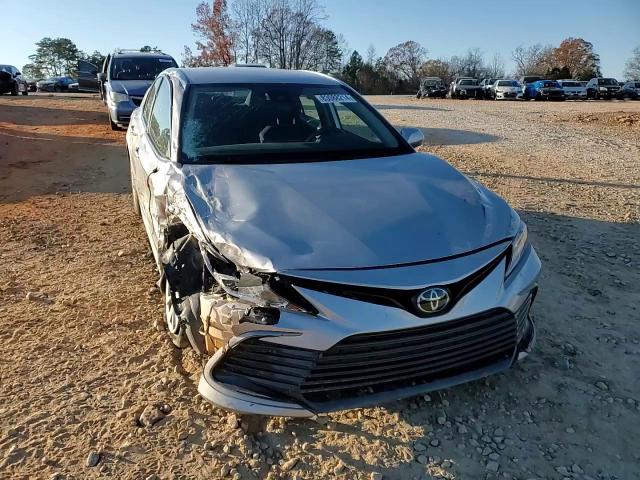 2023 Toyota Camry - Image 10