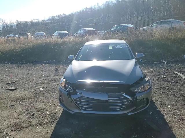 2017 Hyundai Elantra - Image 11