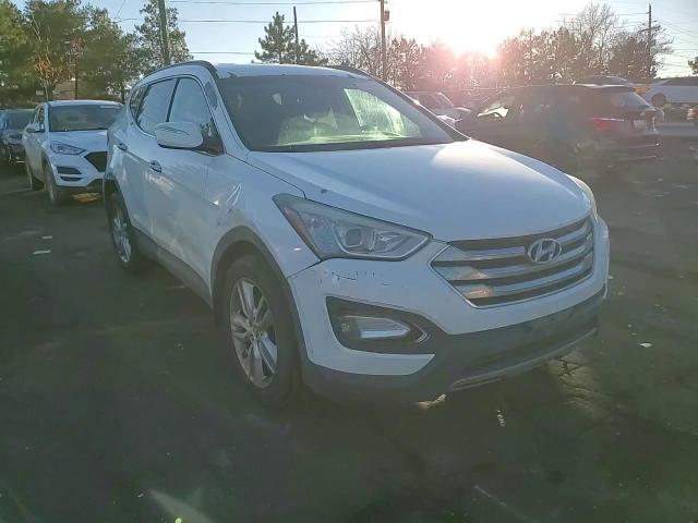 2013 Hyundai Santa Fe - Image 12