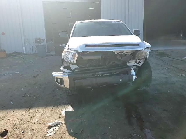 2014 Toyota Tundra - Image 13
