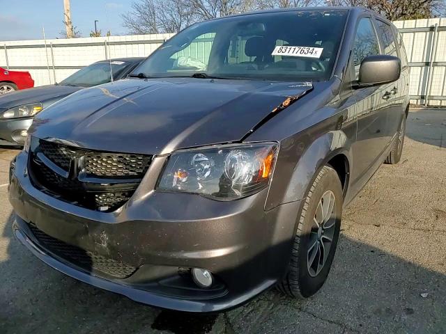 2019 Dodge Caravan - Image 11