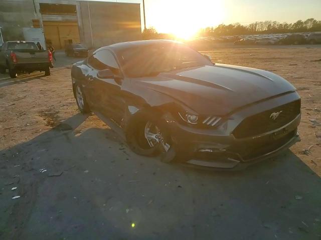 2017 Ford Mustang - Image 11
