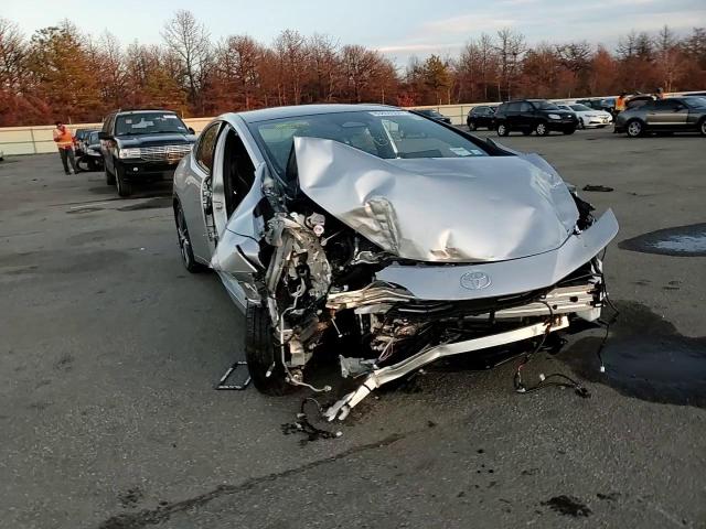 2024 Toyota Prius - Image 11
