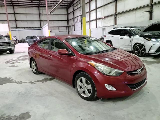2013 Hyundai Elantra - Image 13