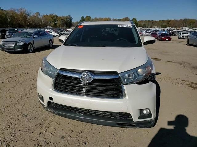 2015 Toyota Highlander - Image 12