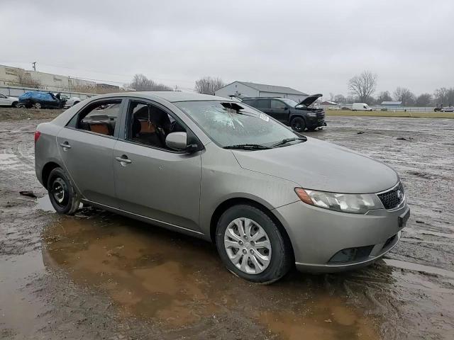 2012 Kia Forte - Image 10