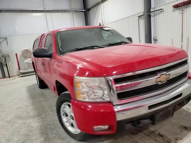 2011 Chevrolet Silverado - Image 11