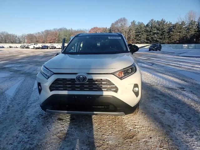 2021 Toyota RAV 4 - Image 12