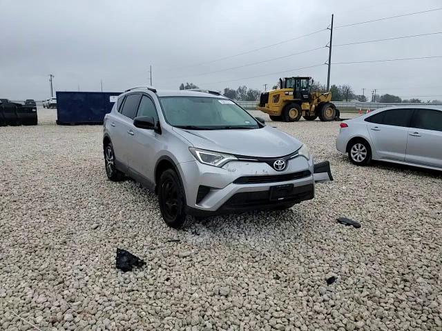 2016 Toyota RAV 4 - Image 12