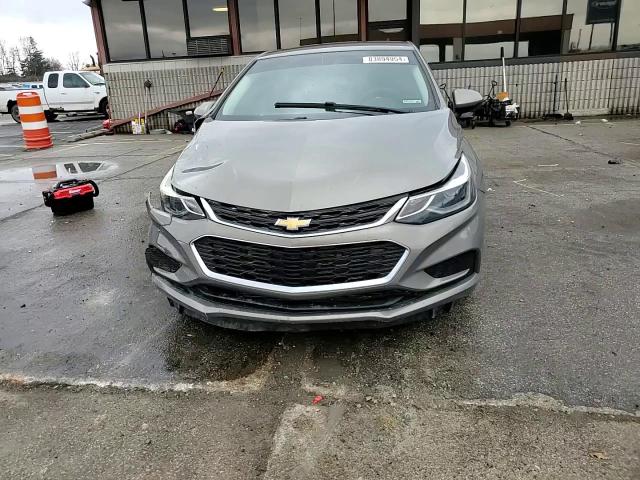 2017 Chevrolet Cruze - Image 10
