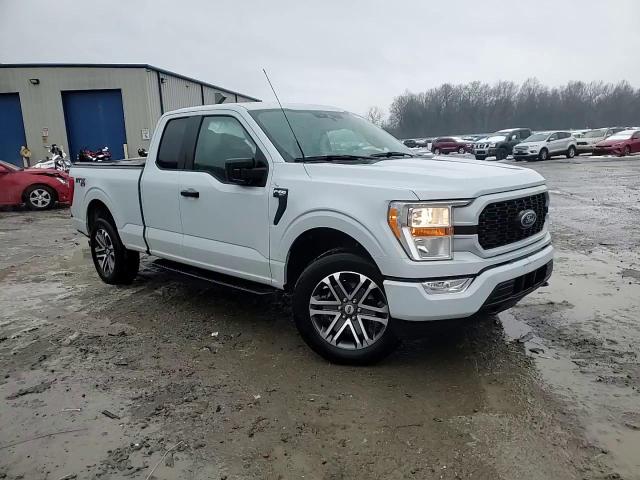 2022 Ford F-150 - Image 13