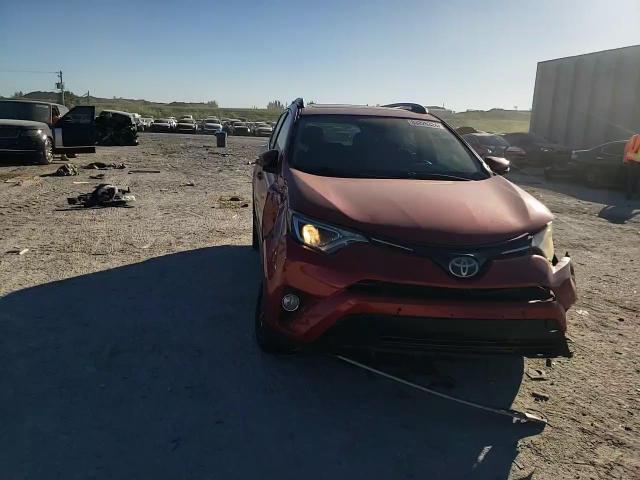2017 Toyota RAV 4 - Image 10