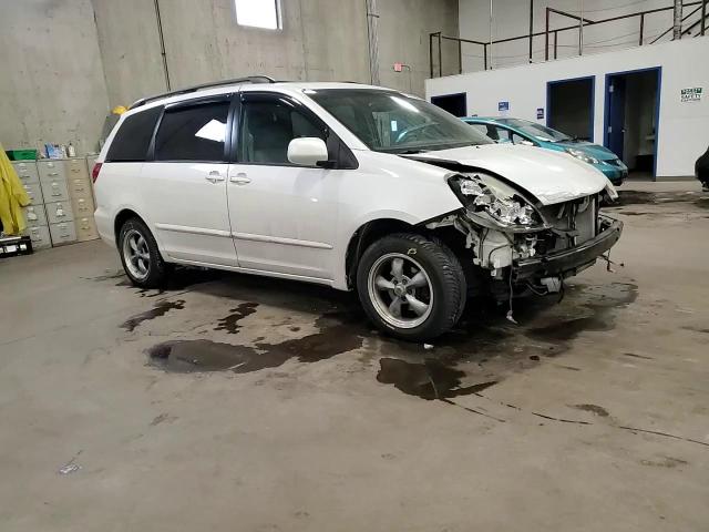 2006 Toyota Sienna - Image 11