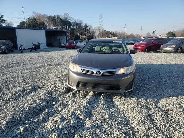 2014 Toyota Camry - Image 11