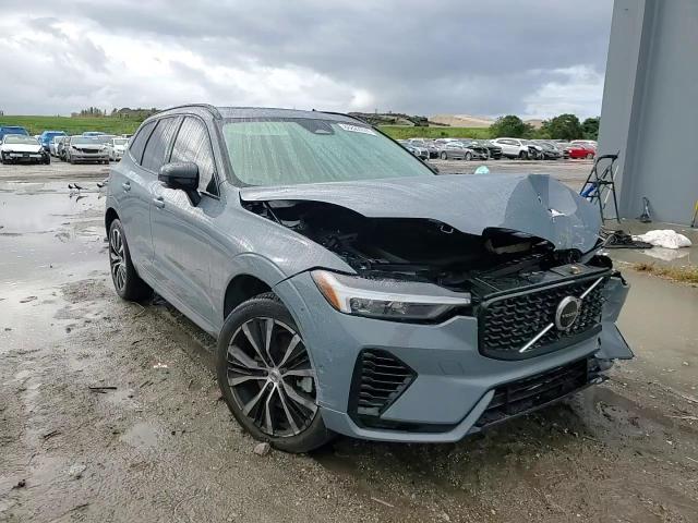 2023 Volvo Xc60 Plus VIN: YV4H60DL9P1307190 Lot: 86827074