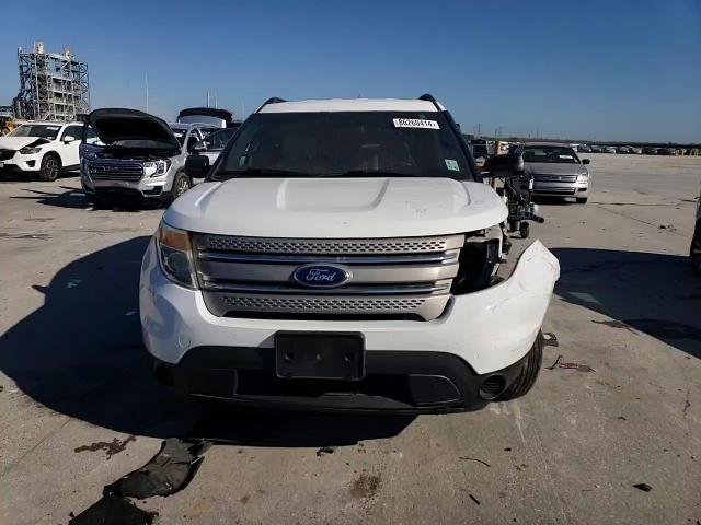 2015 Ford Explorer - Image 11