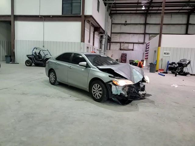 2015 Toyota Camry - Image 14