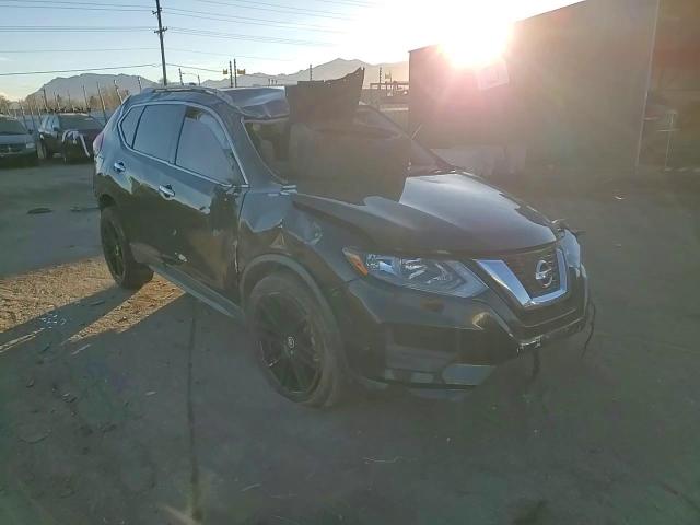 2017 Nissan Rogue S VIN: JN8AT2MV8HW011080 Lot: 85746154