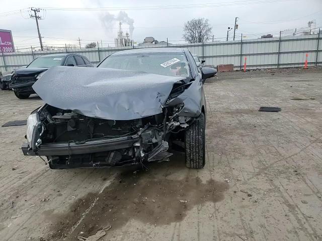 2013 Lexus ES - Image 11
