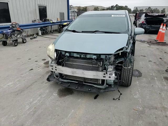 2013 Toyota Prius - Image 14