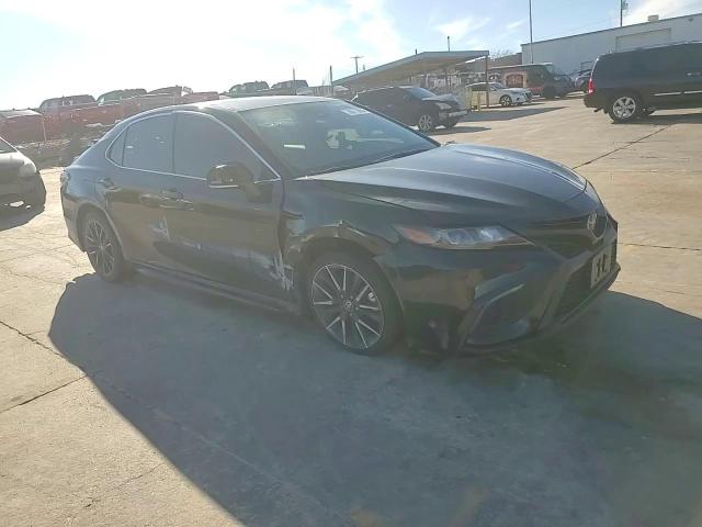 2023 Toyota Camry - Image 10
