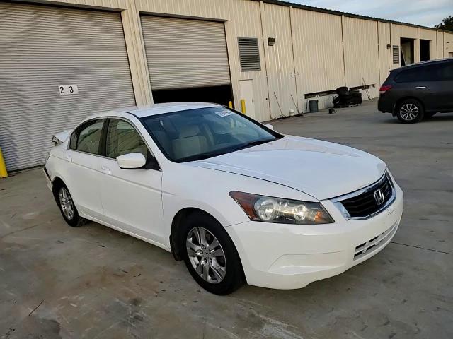 2009 Honda Accord Lxp VIN: 1HGCP26499A060673 Lot: 84949984