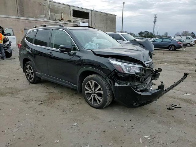 2020 Subaru Forester - Image 12