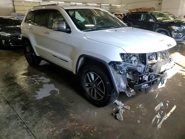 2018 Jeep Grand Cherokee - Image 15