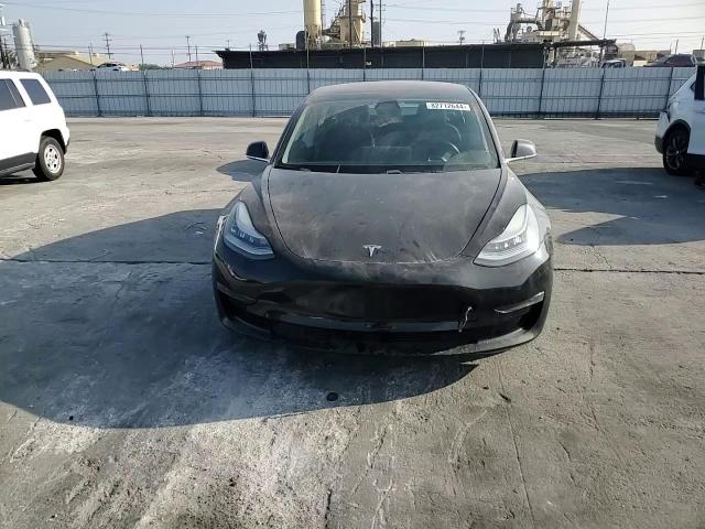 2018 Tesla Model 3 VIN: 5YJ3E1EA6JF060289 Lot: 82712644