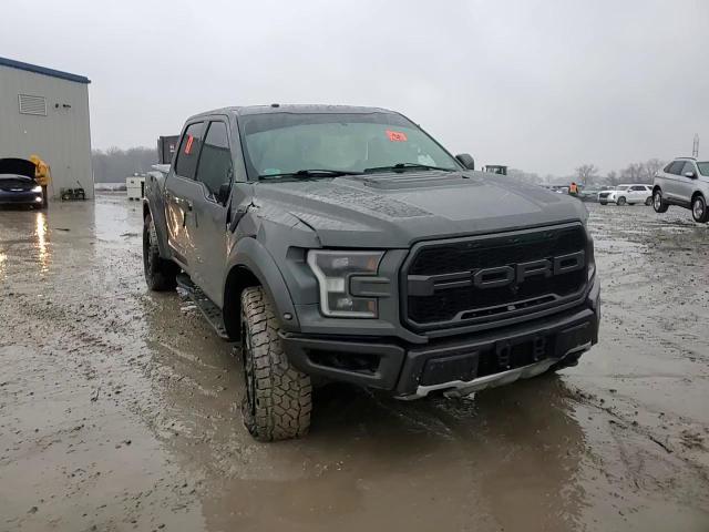 2018 Ford F-150 - Image 13