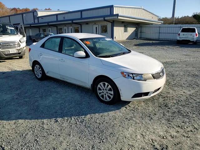 2011 Kia Forte - Image 10