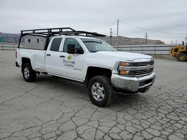 2018 Chevrolet Silverado - Image 11