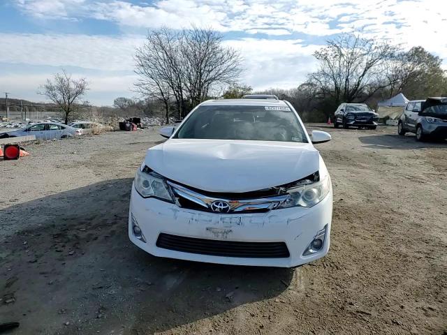 2014 Toyota Camry - Image 11