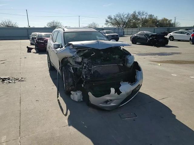 2015 Nissan Rogue - Image 11