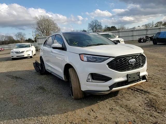 2020 Ford Edge - Image 11