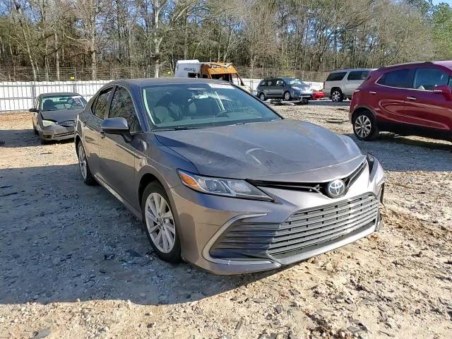 2022 Toyota Camry - Image 11