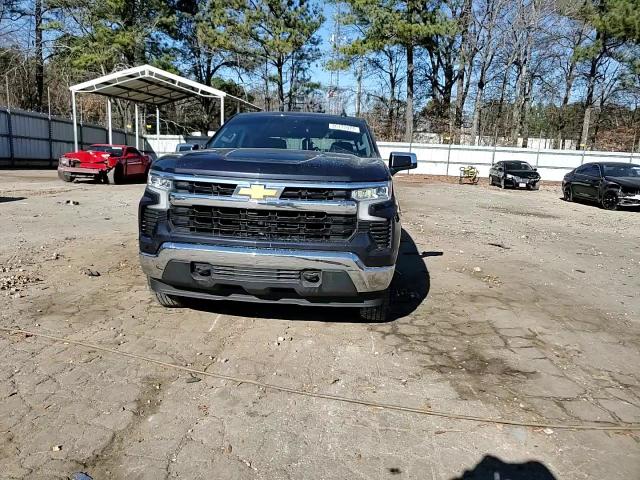 2023 Chevrolet Silverado - Image 13