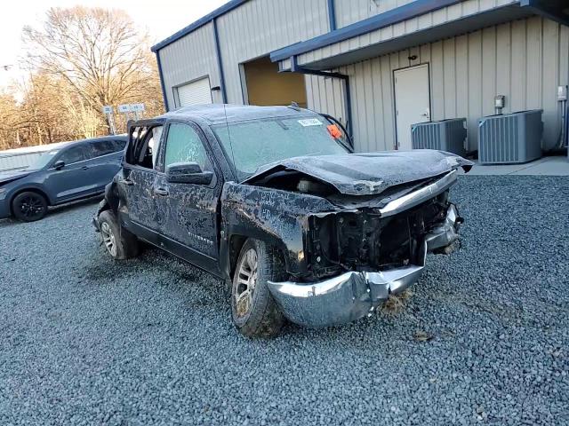 2019 Chevrolet Silverado - Image 10