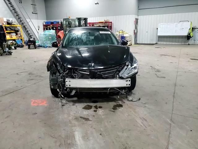 2018 Nissan Altima - Image 11