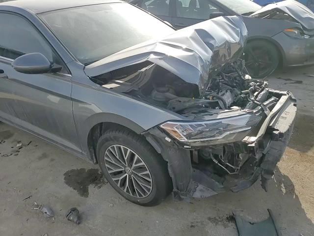 2021 Volkswagen Jetta - Image 10
