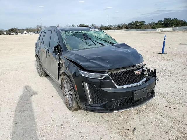 2020 Cadillac XT6 - Image 11