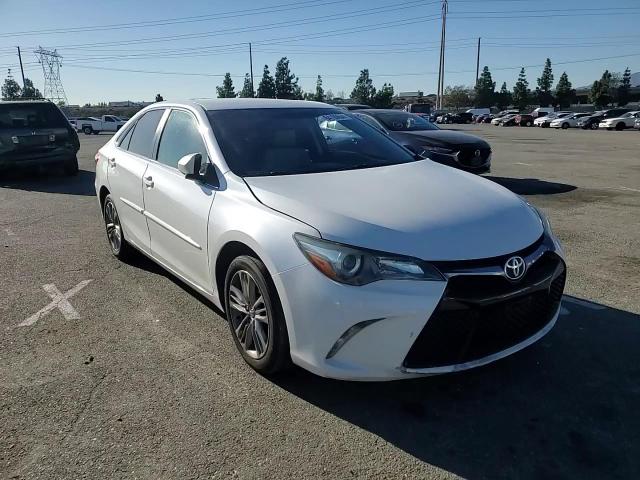 2016 Toyota Camry - Image 11