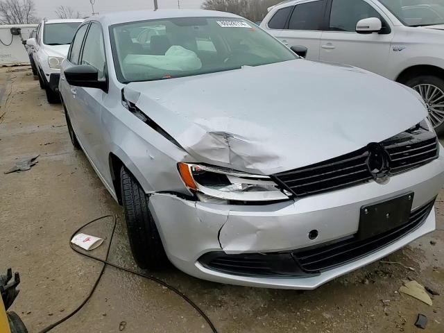 2014 Volkswagen Jetta - Image 13