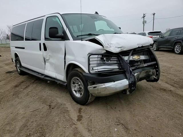 2019 Chevrolet Express - Image 11