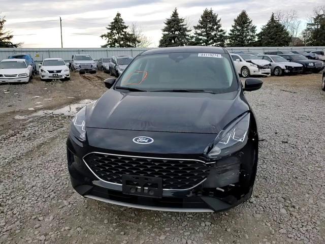 2021 Ford Escape - Image 12
