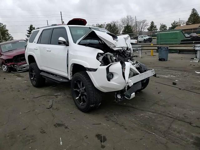2019 Toyota 4Runner Sr5/Sr5 Premium VIN: JTEBU5JR1K5718763 Lot: 83493294