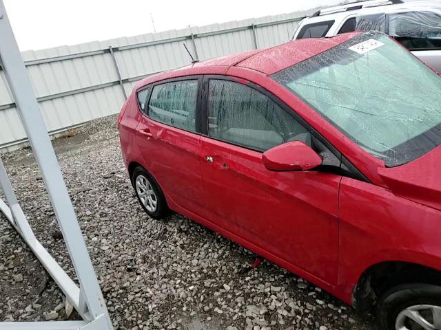 2013 Hyundai Accent - Image 12