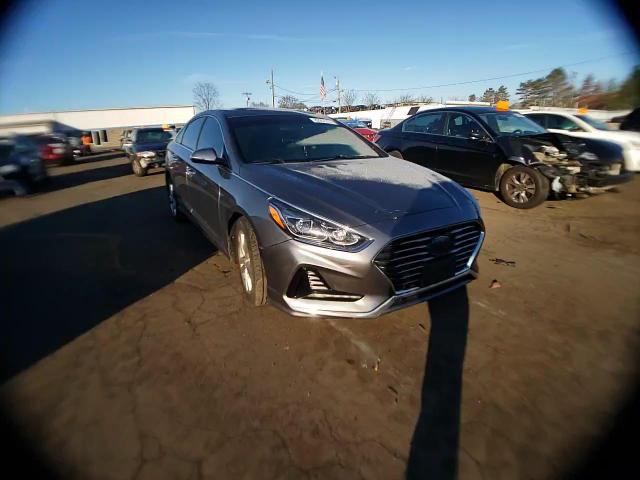2018 Hyundai Sonata - Image 11