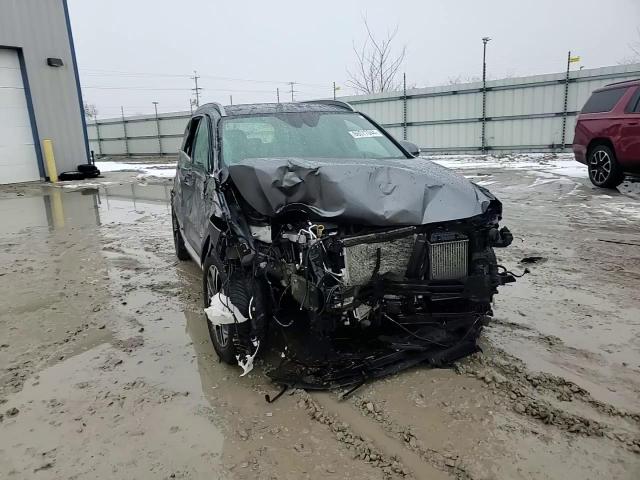 2019 Hyundai Santa Fe - Image 10